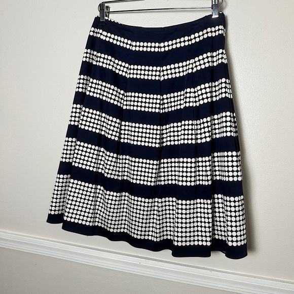 Talbots Woman Navy & White Polka Dot Pleated Skirt Stretch Cotton A-Line 16WP - Picture 5 of 15